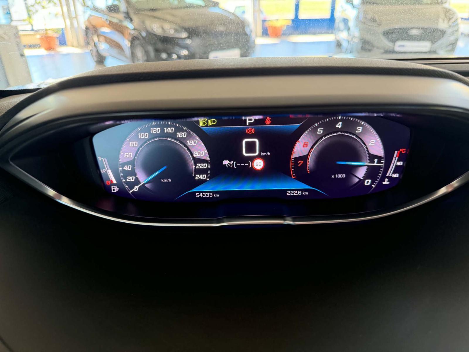 Peugeot 5008 GT 1,6 PureTech 180 *KAO NOV*NAVI*7 SJEDALA* 18
